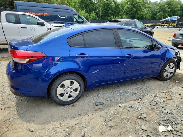 2017 KIA FORTE