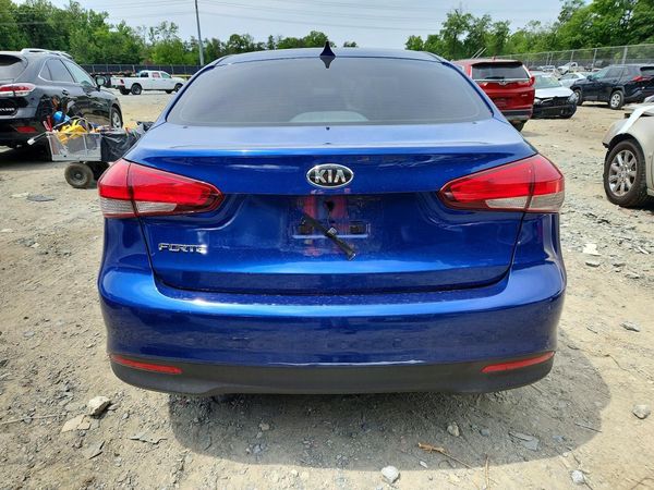 2017 KIA FORTE