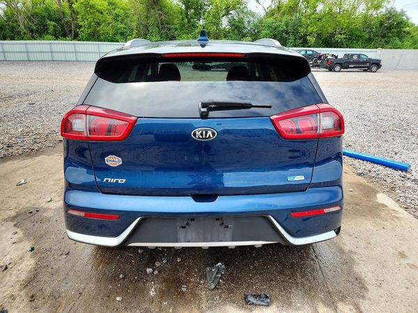 2017 KIA NIRO