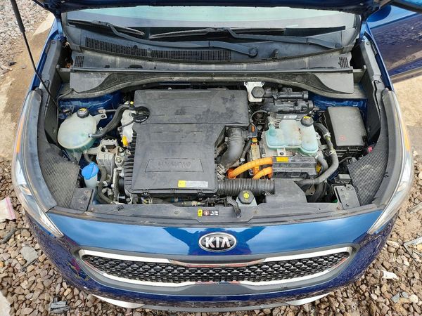 2017 KIA NIRO
