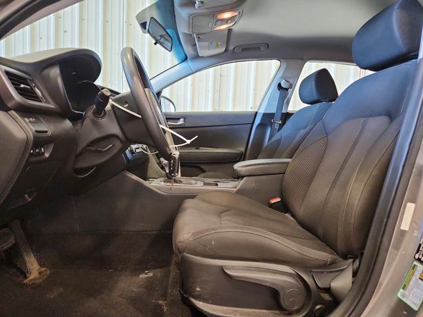 2016 KIA OPTIMA GL