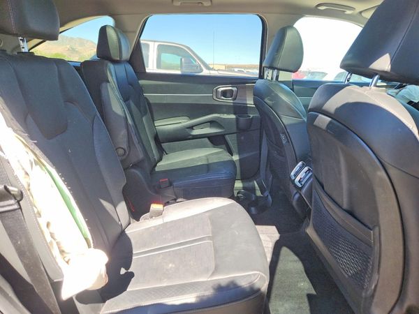 2025 KIA SORENTO EX; X-Line EX