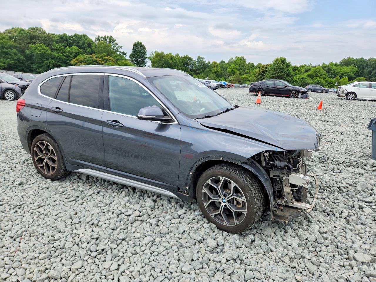 2022 BMW X1