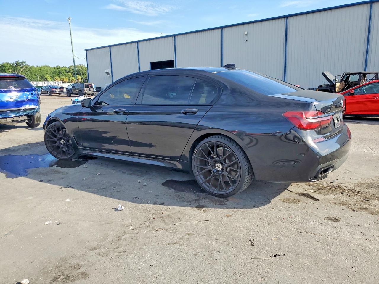 2016 BMW 750 xDrive