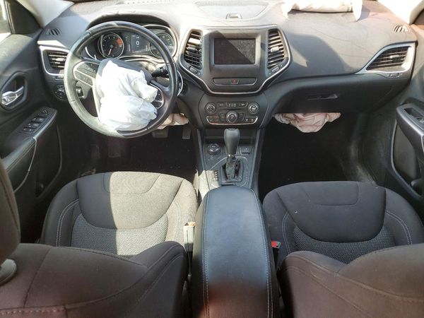 2019 JEEP CHEROKEE LATITUDE 4X4