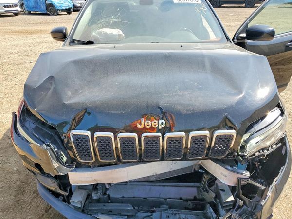 2019 JEEP CHEROKEE LATITUDE 4X4