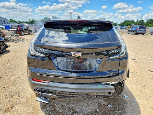 2019 CADILLAC XT4 Sport