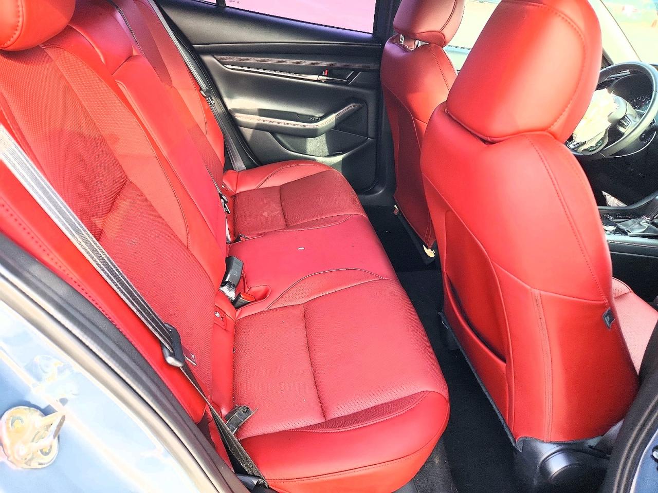 2022 MAZDA 3 Preferred Package