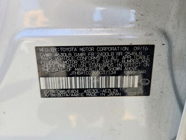 2016 LEXUS IS 200t