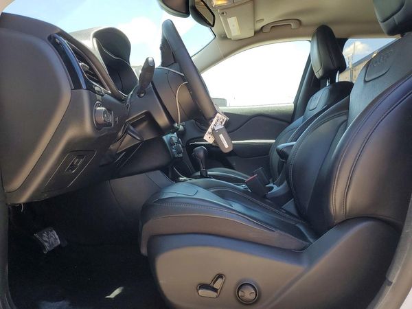 2023 JEEP CHEROKEE ALTITUDE LUX 4X4