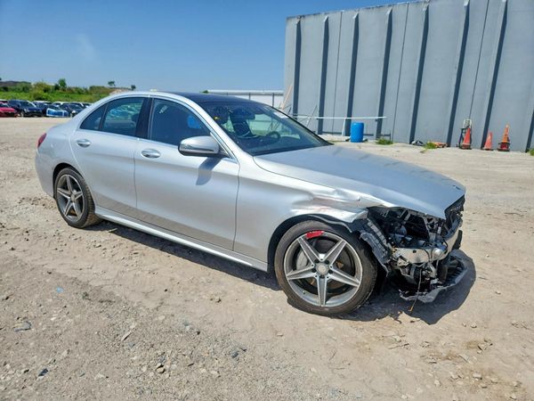 2016 MERCEDES-BENZ C C300-4M