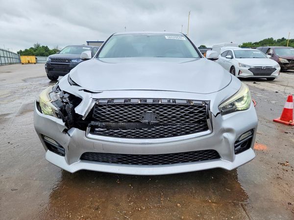 2017 INFINITI Q50