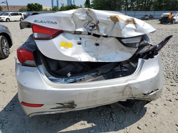 2015 HYUNDAI ELANTRA