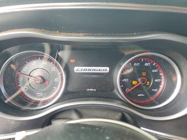 2015 DODGE CHARGER