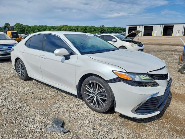 2021 TOYOTA CAMRY