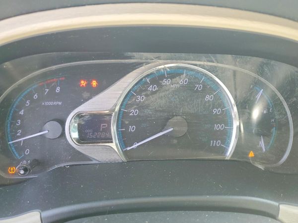 2012 TOYOTA SIENNA