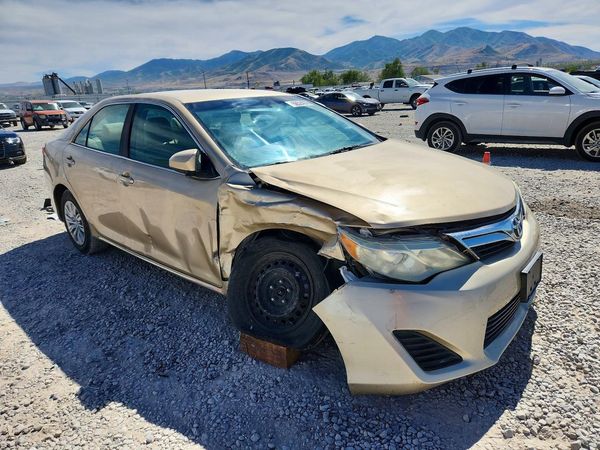 2012 TOYOTA CAMRY