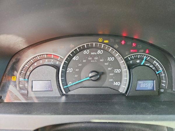 2012 TOYOTA CAMRY