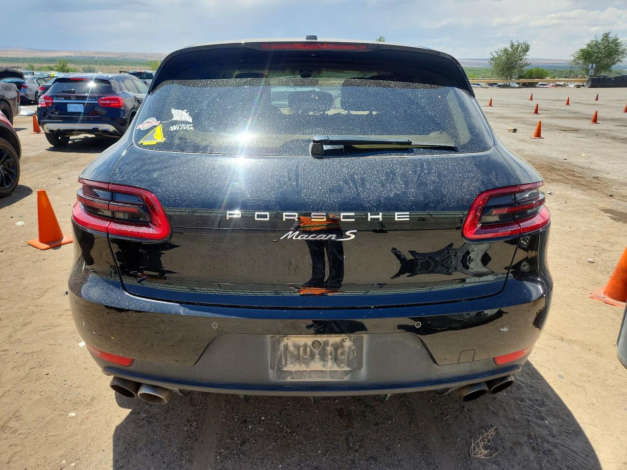 2016 PORSCHE MACAN