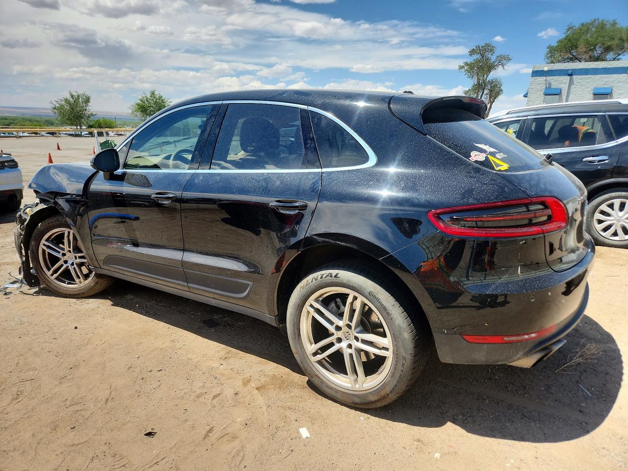 2016 PORSCHE MACAN