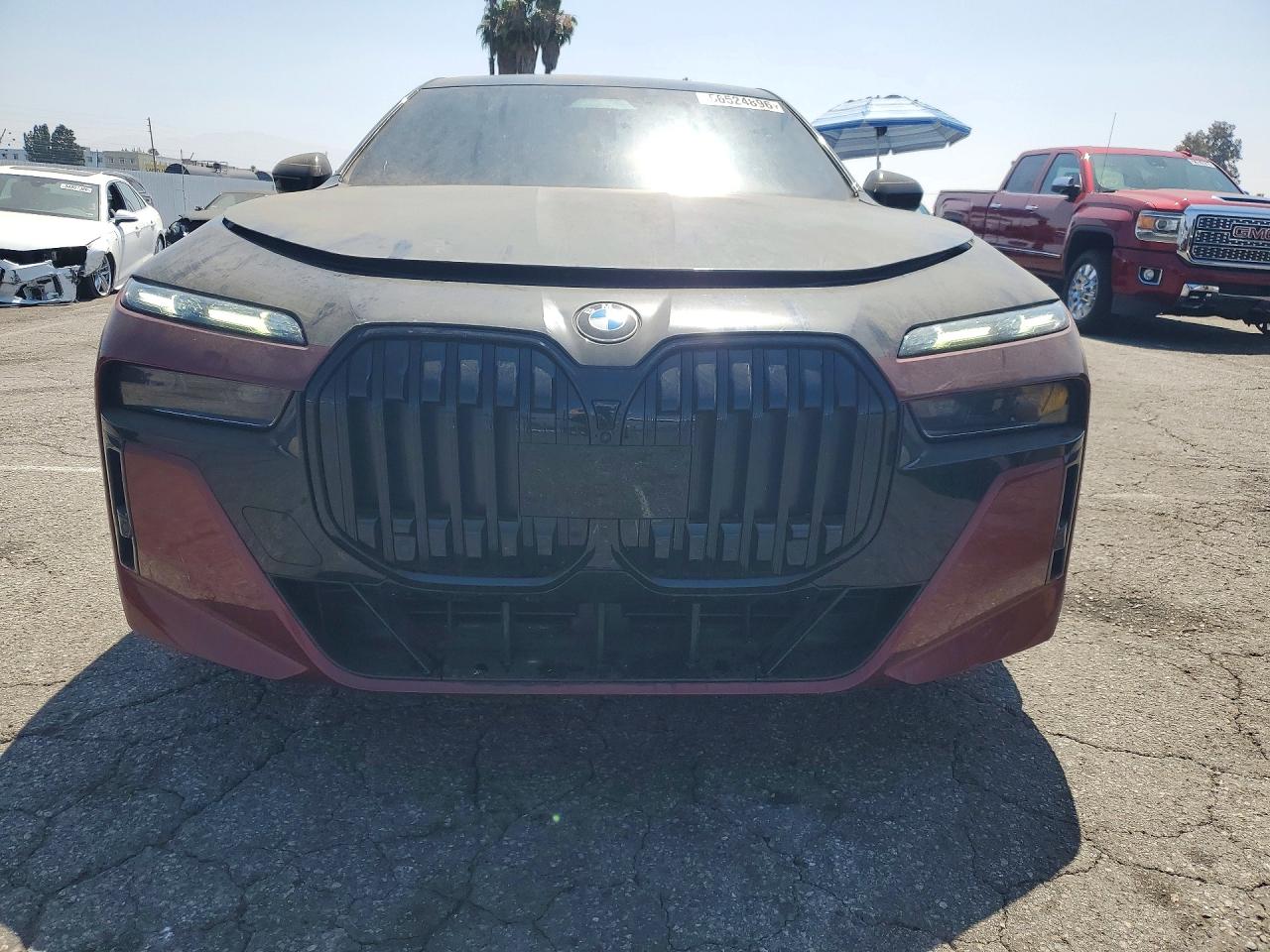 2023 BMW 760