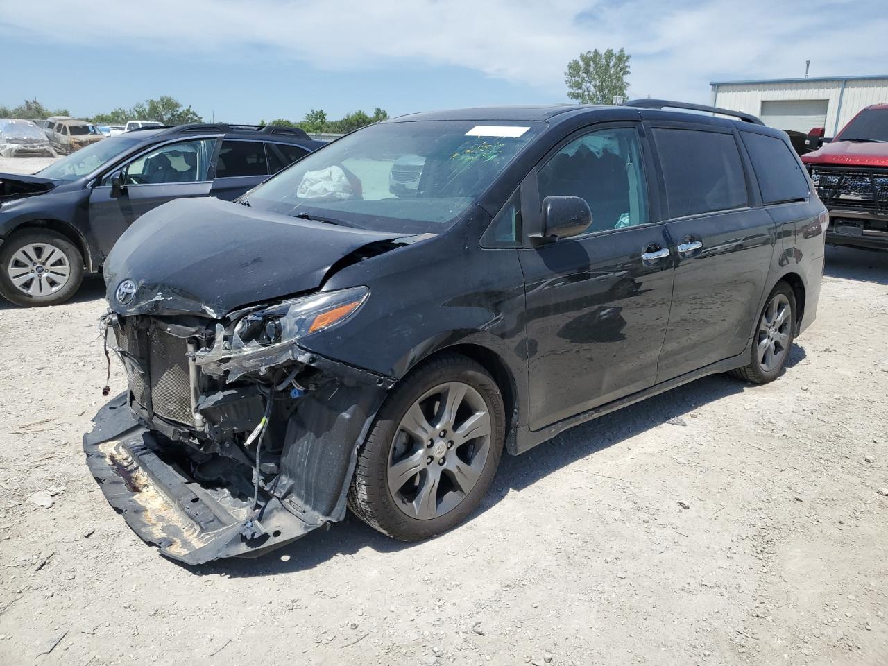 2015 TOYOTA SIENNA