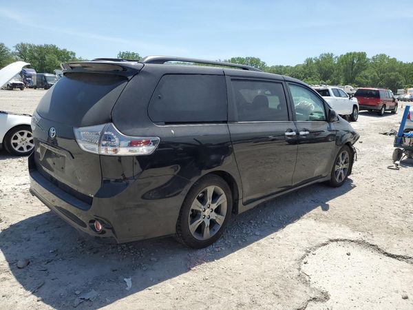 2015 TOYOTA SIENNA