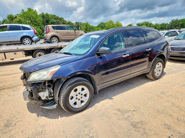 2017 CHEVROLET TRAVERSE LS