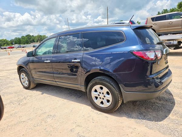2017 CHEVROLET TRAVERSE LS