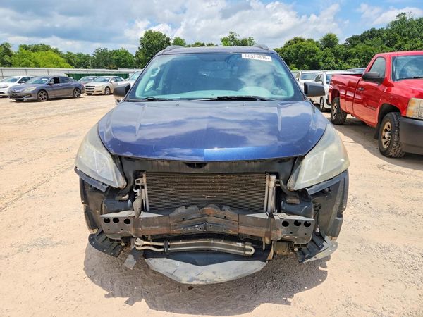 2017 CHEVROLET TRAVERSE LS