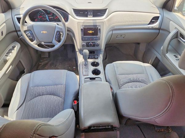 2017 CHEVROLET TRAVERSE LS
