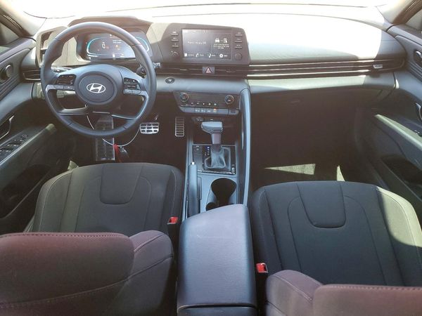 2026 HYUNDAI ELANTRA