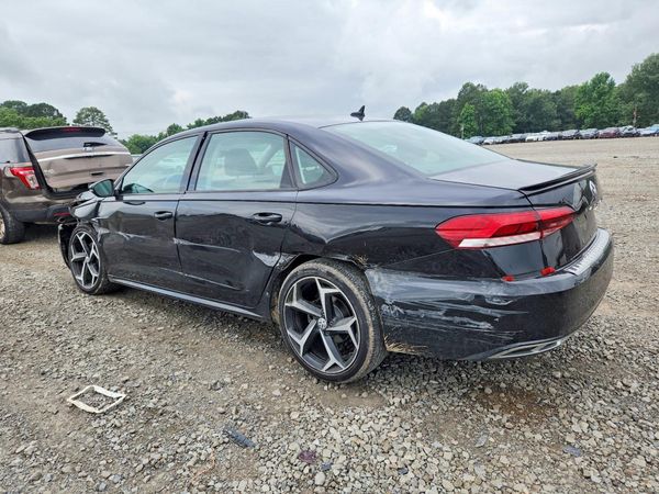 2020 VOLKSWAGEN PASSAT R-Line