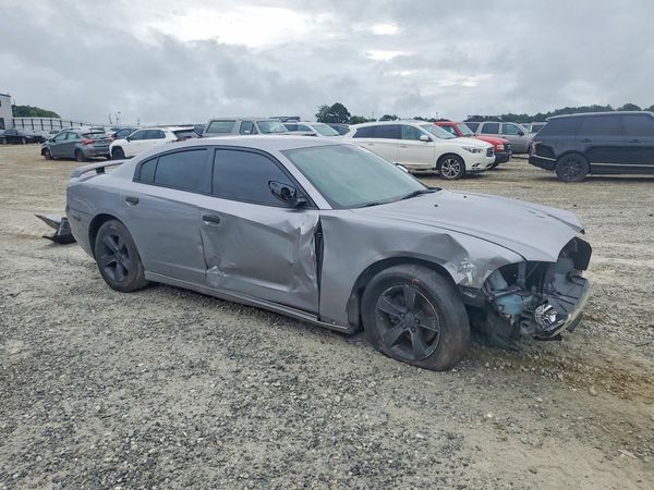 2014 DODGE CHARGER SE RWD