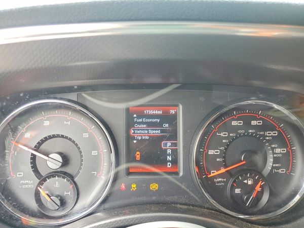2014 DODGE CHARGER SE RWD