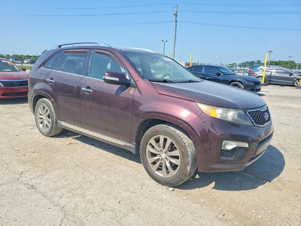 2013 KIA SORENTO