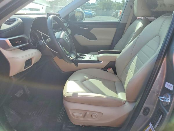 2025 TOYOTA HIGHLANDER LE, XLE, Limited