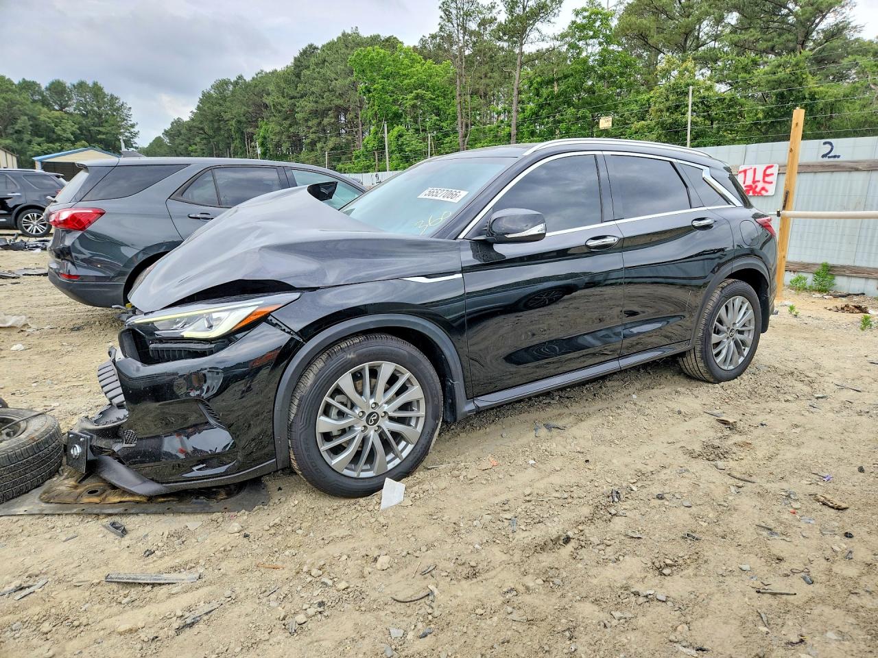 2023 INFINITI QX50 Luxe