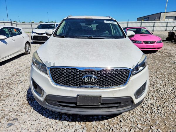 2017 KIA SORENTO L, LX