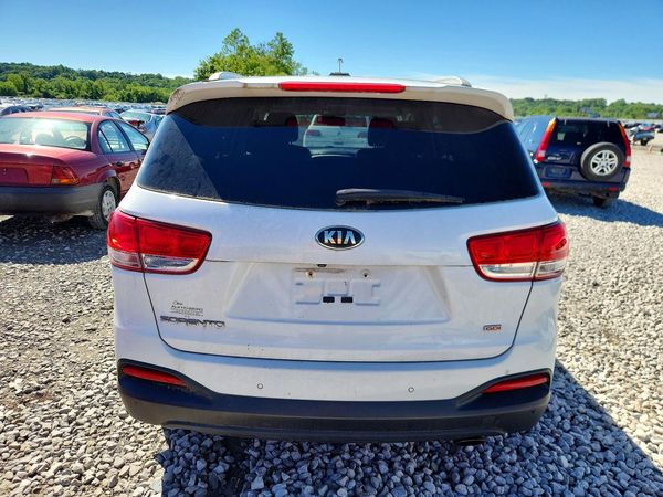 2017 KIA SORENTO L, LX