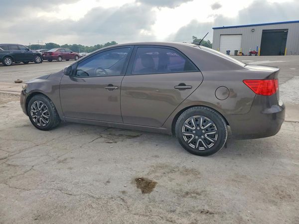 2013 KIA FORTE