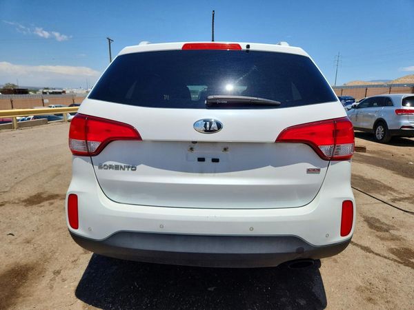 2015 KIA SORENTO GL