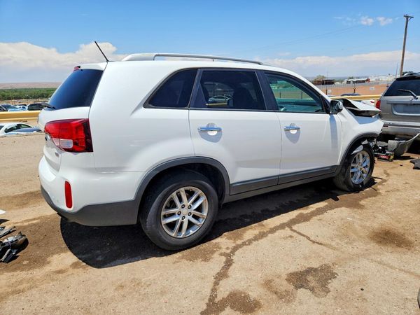 2015 KIA SORENTO GL