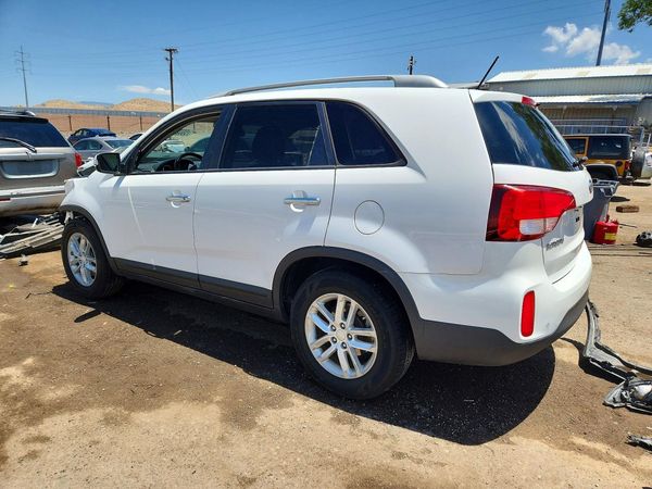 2015 KIA SORENTO GL