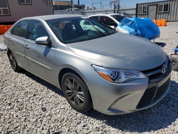 2015 TOYOTA CAMRY