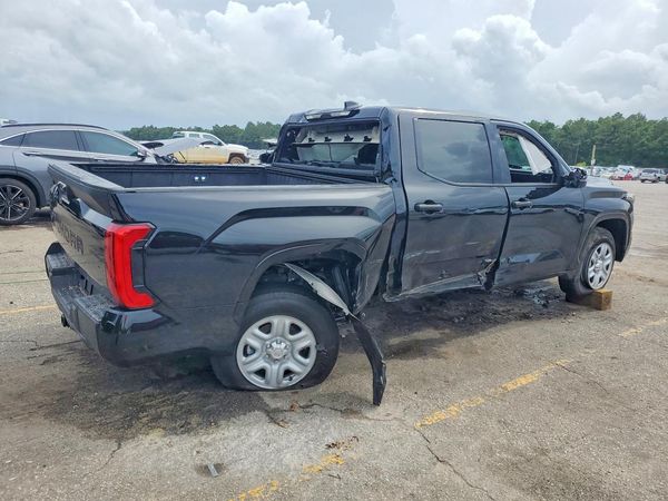 2026 TOYOTA TUNDRA SR