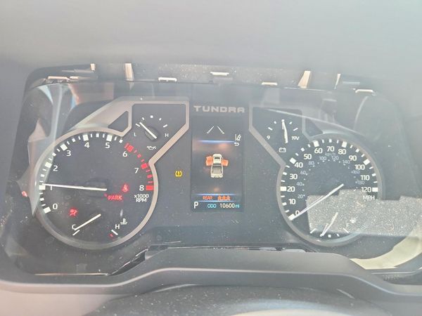 2026 TOYOTA TUNDRA SR