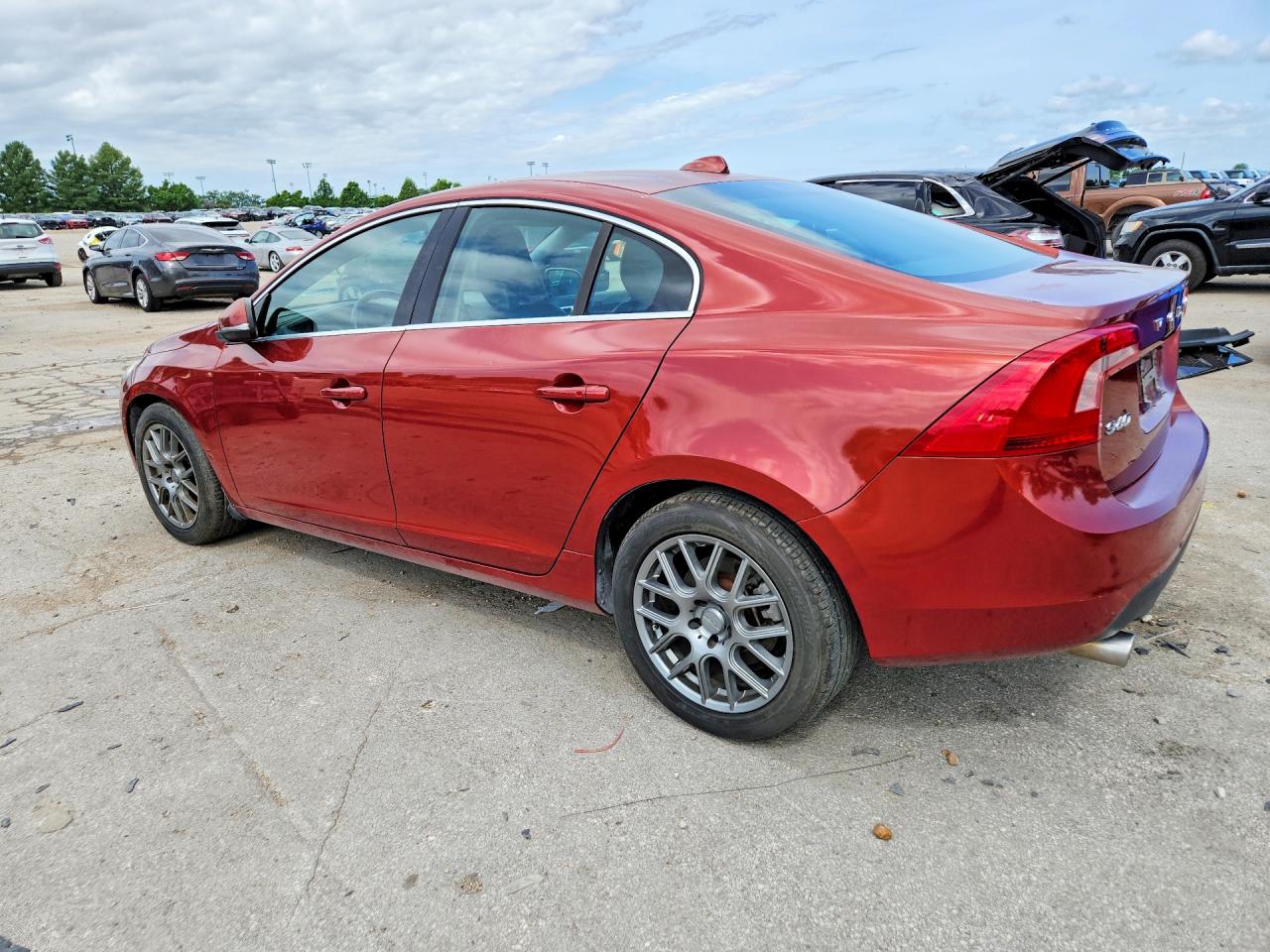 2013 VOLVO S60