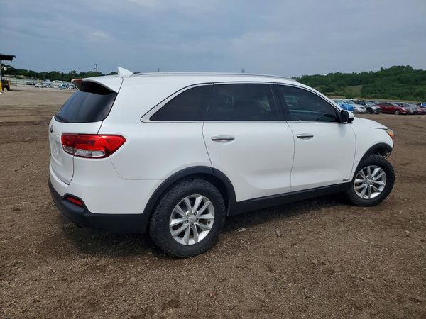 2017 KIA SORENTO L, LX