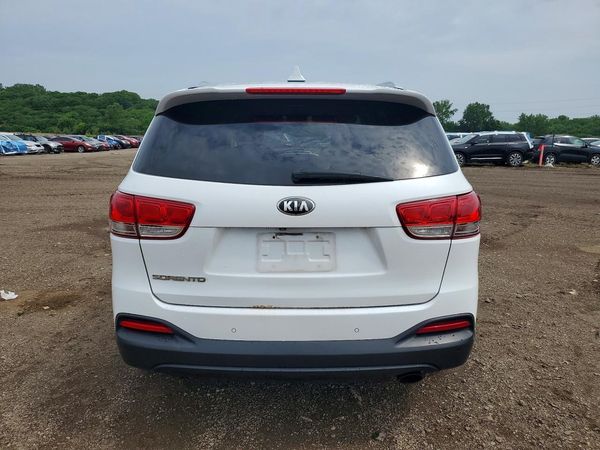 2017 KIA SORENTO L, LX